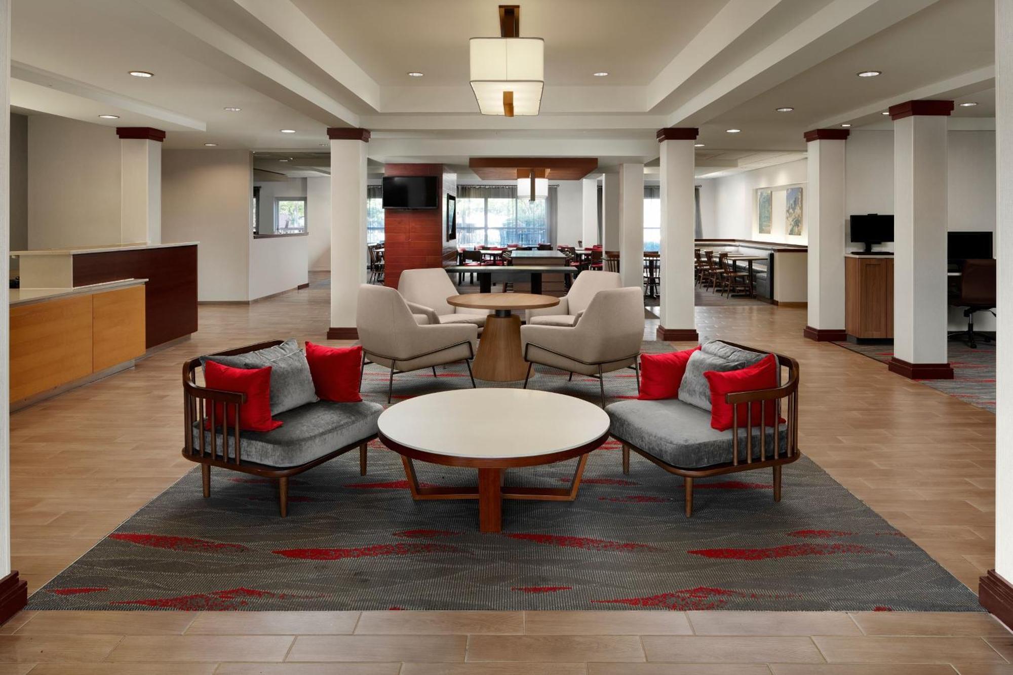 Hotel Fairfield & Osu 3*